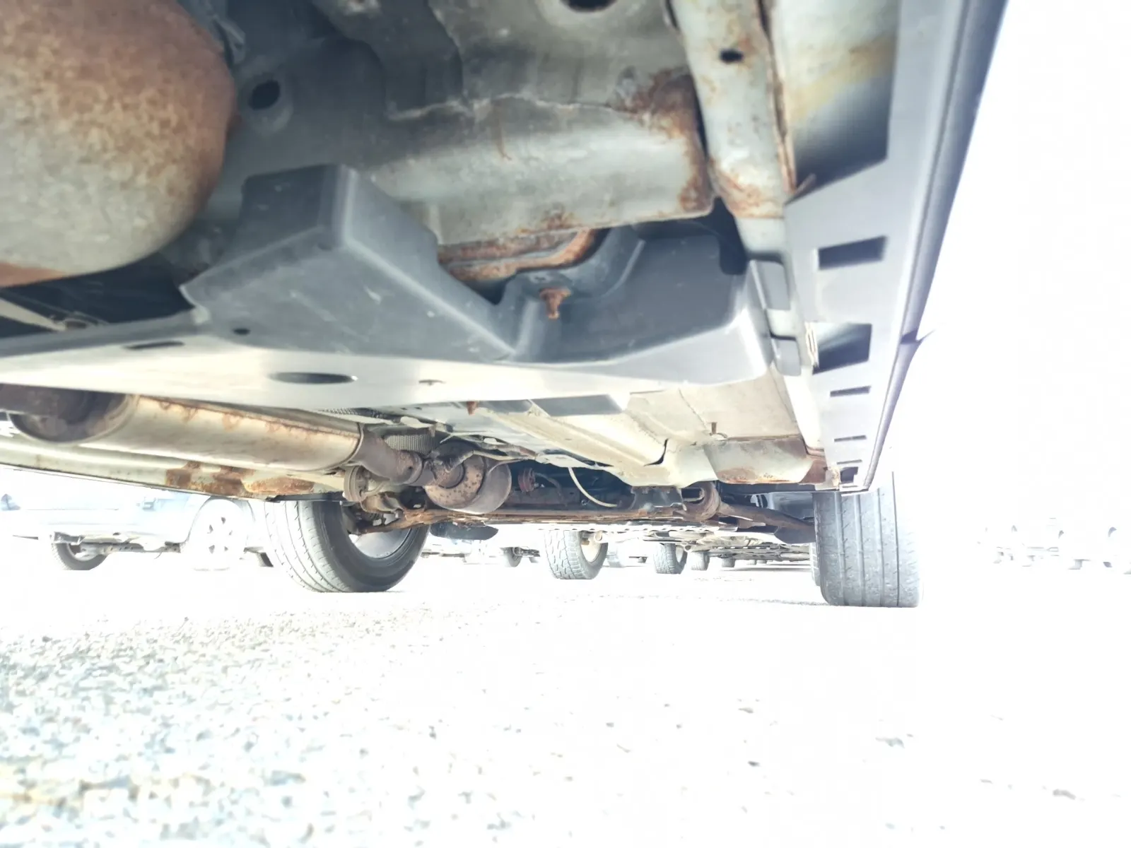 Undercarriage - Passenger Photo