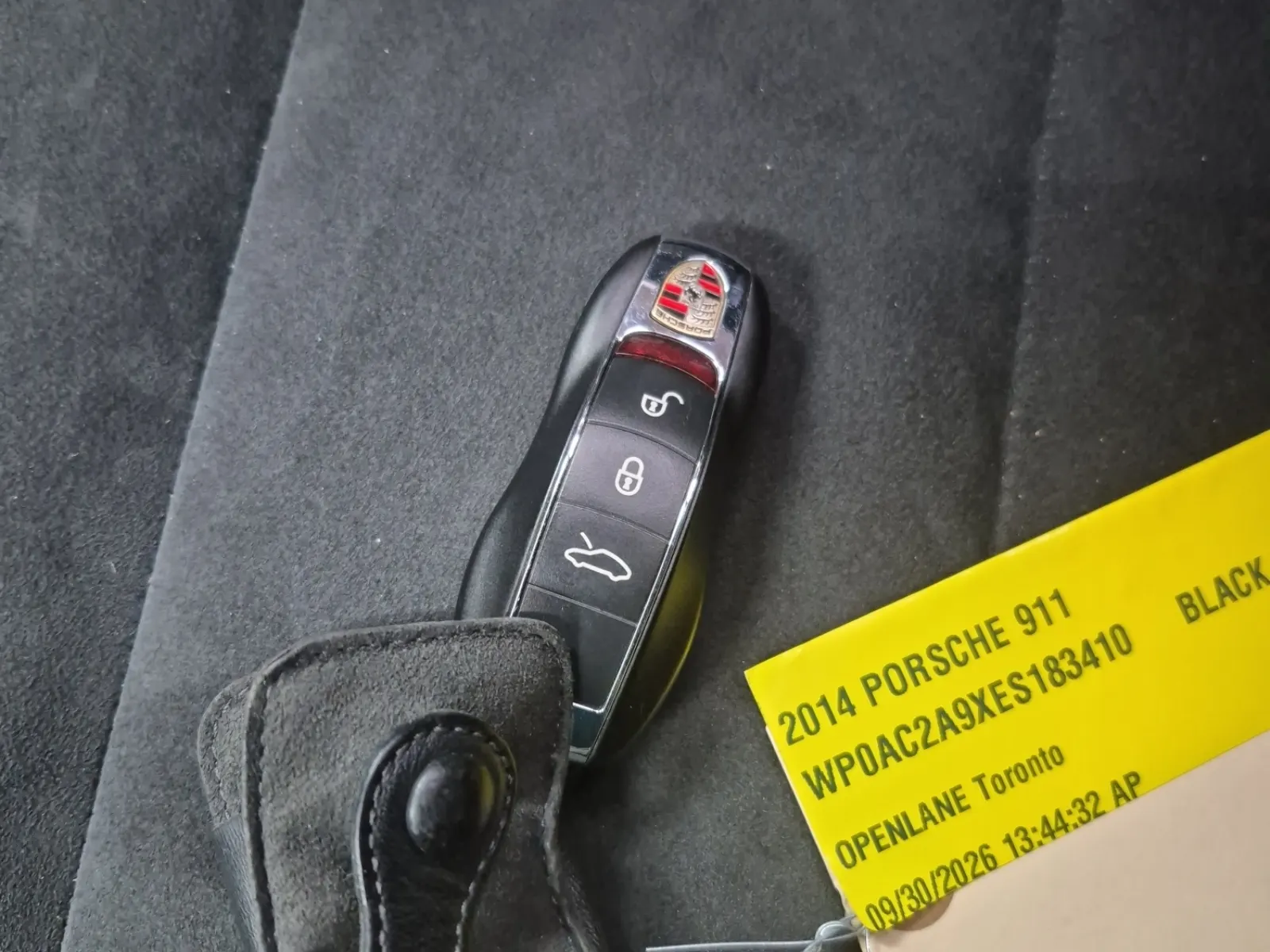 Keys/Fobs/Manual Photo