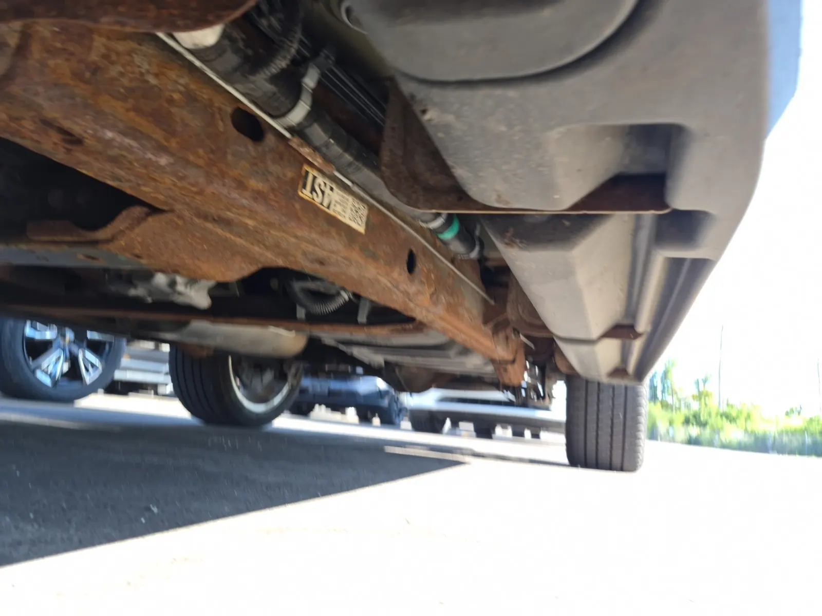 Undercarriage - Driver Photo