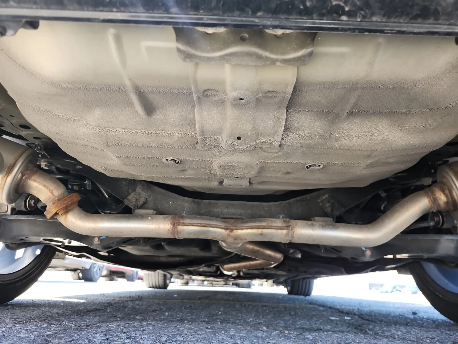Undercarriage - Rear Photo