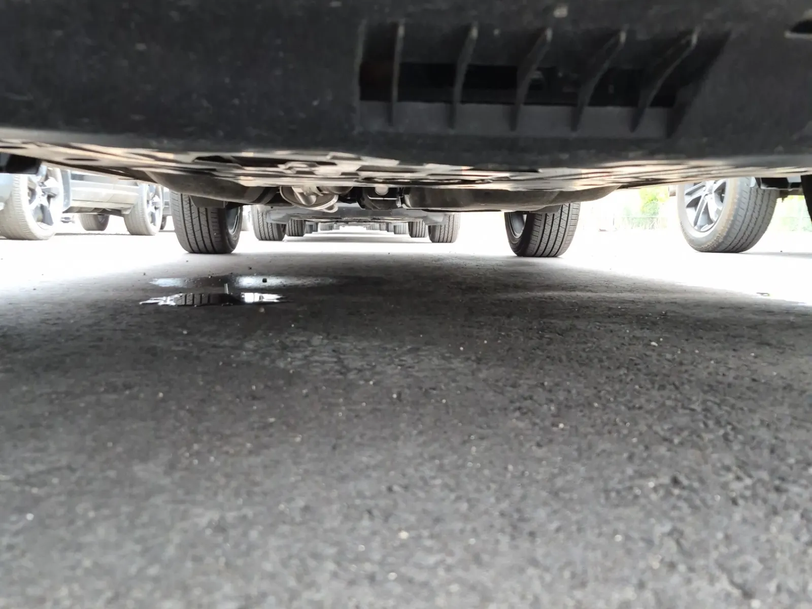 Undercarriage - Front Photo