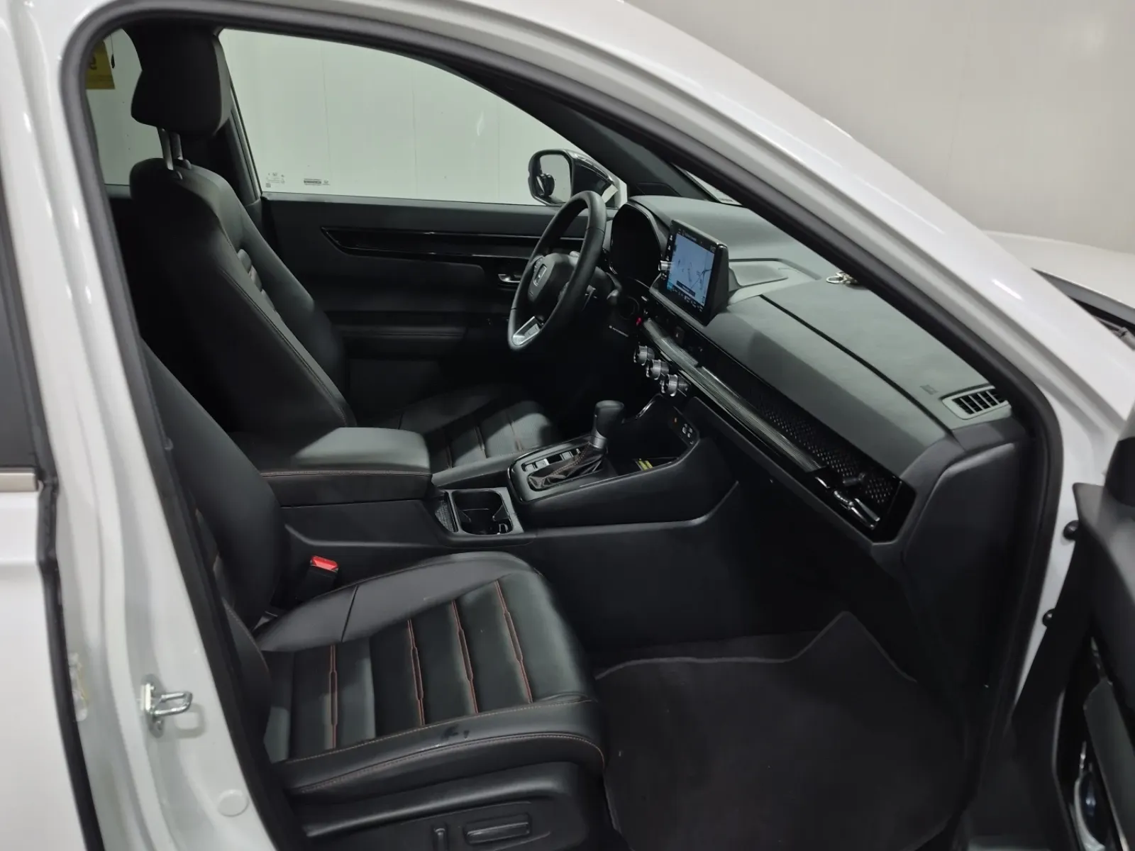 Right Side Interior Photo