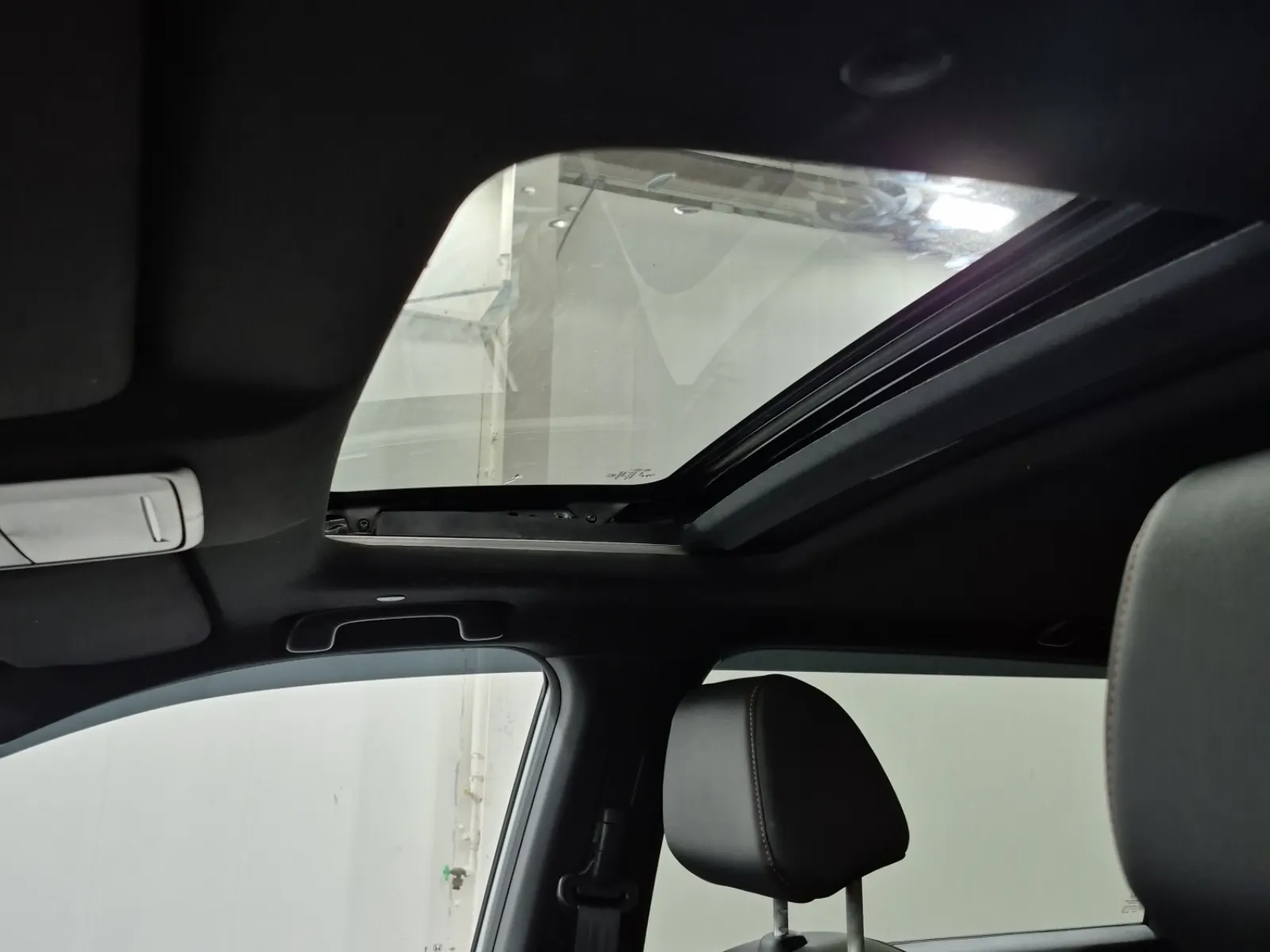 Interior Roof Photo