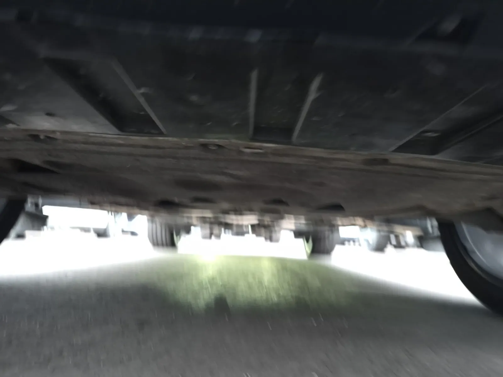 Undercarriage - Front Photo