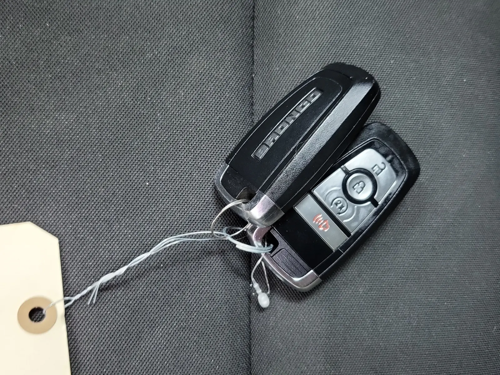 Keys/Fobs/Manual Photo