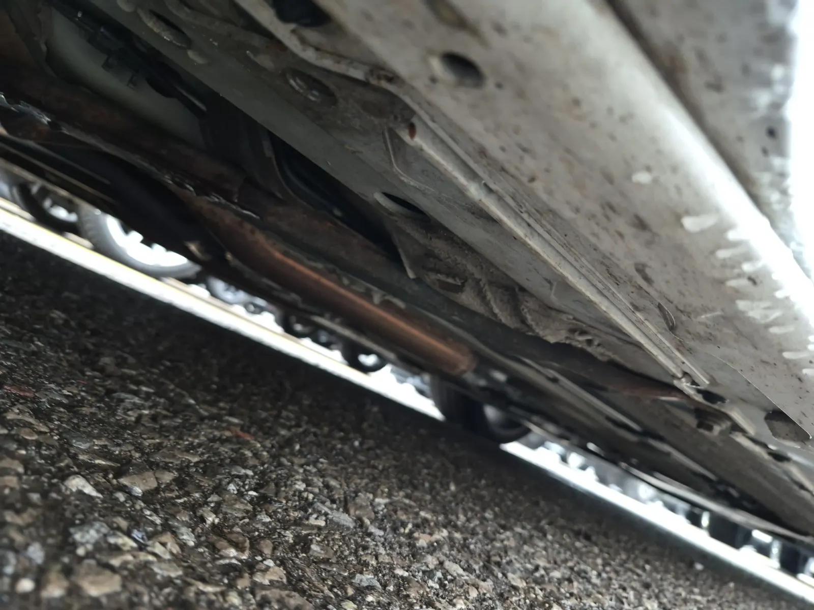 Undercarriage - Driver Photo