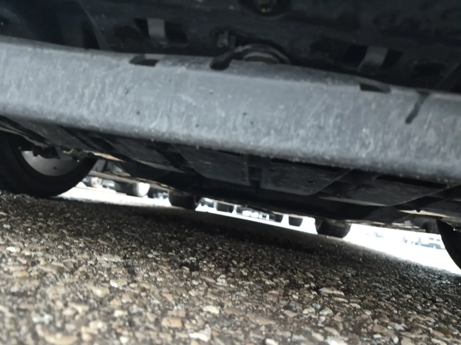 Undercarriage - Front Photo