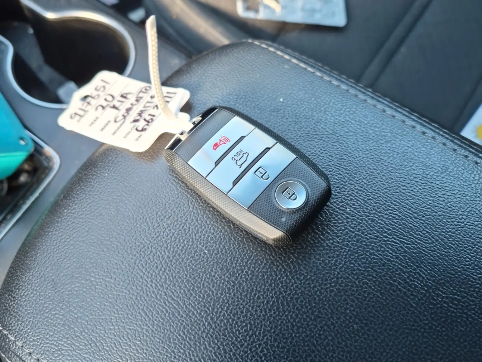 Keys/Fobs/Manual Photo