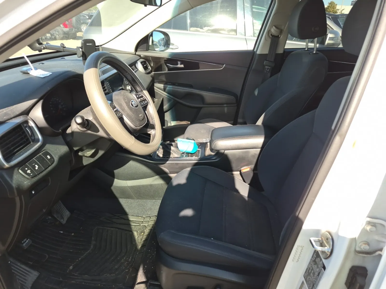 Front Interior Photo