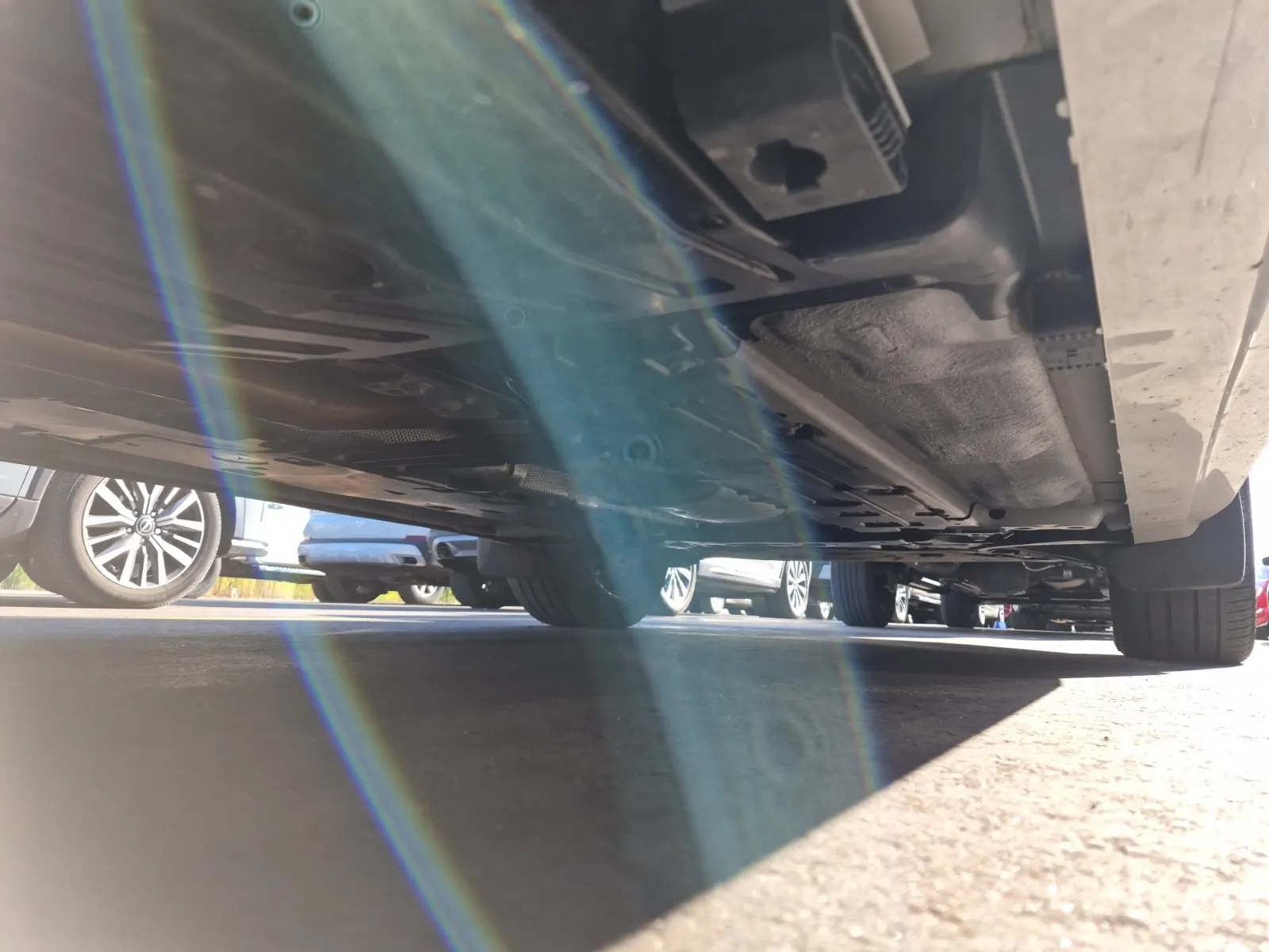 Undercarriage - Passenger Photo