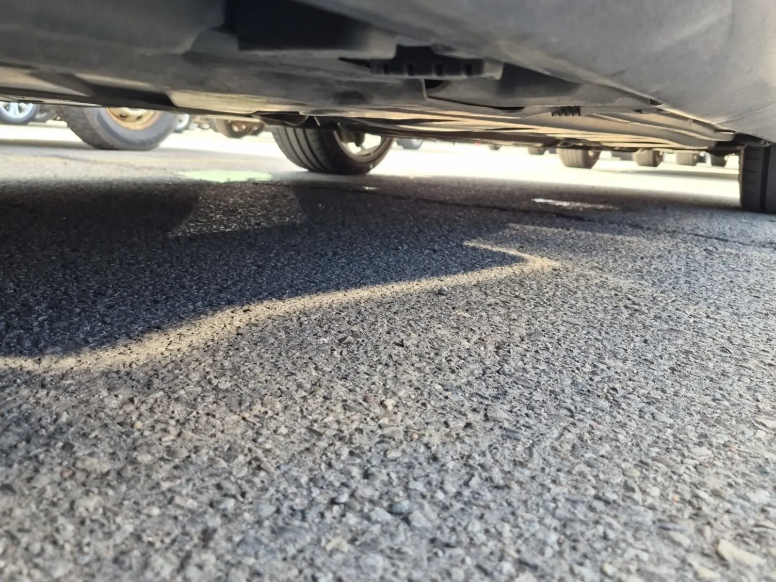 Undercarriage - Passenger Photo