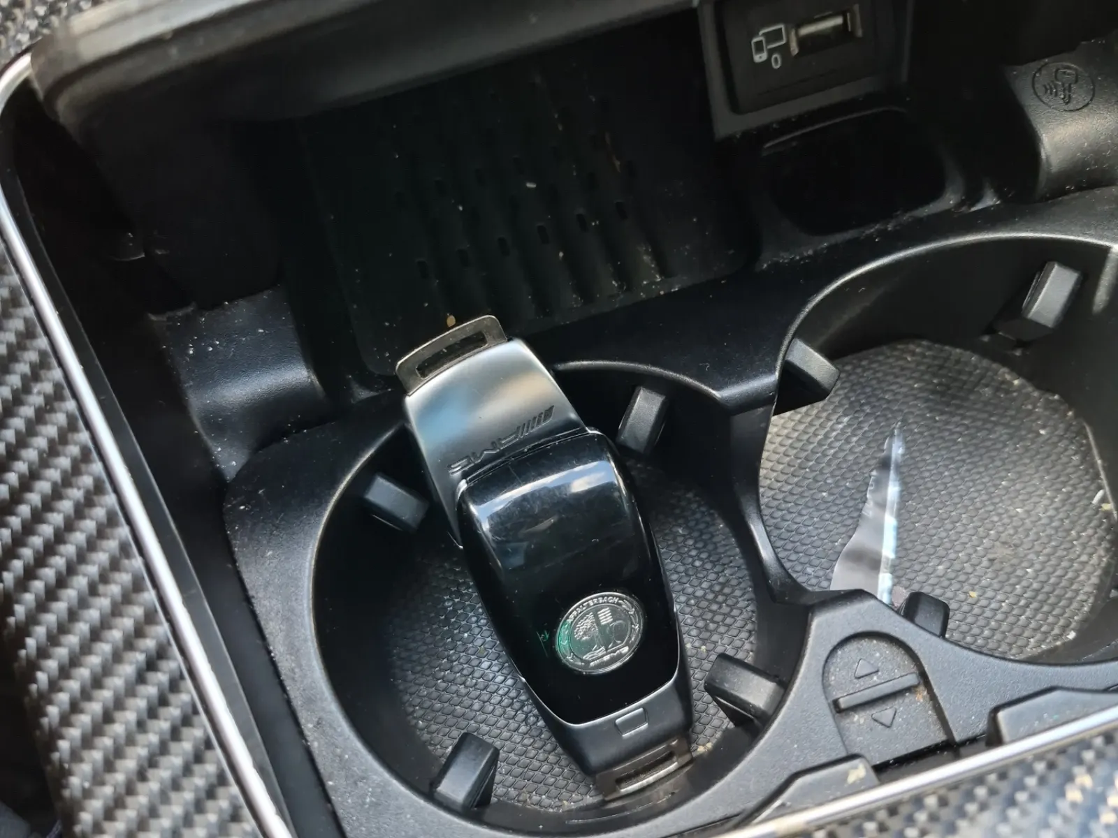 Keys/Fobs/Manual Photo