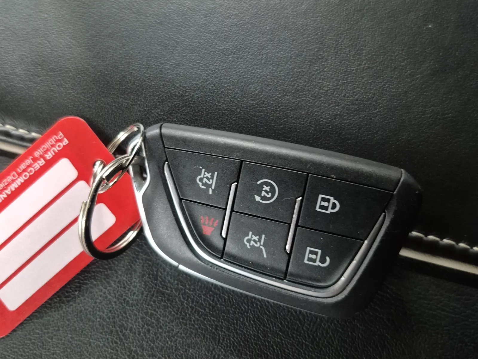 Keys/Fobs/Manual Photo