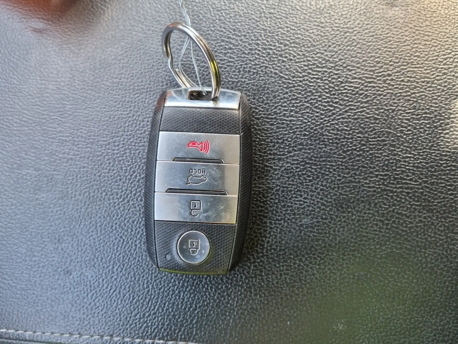 Keys/Fobs/Manual Photo