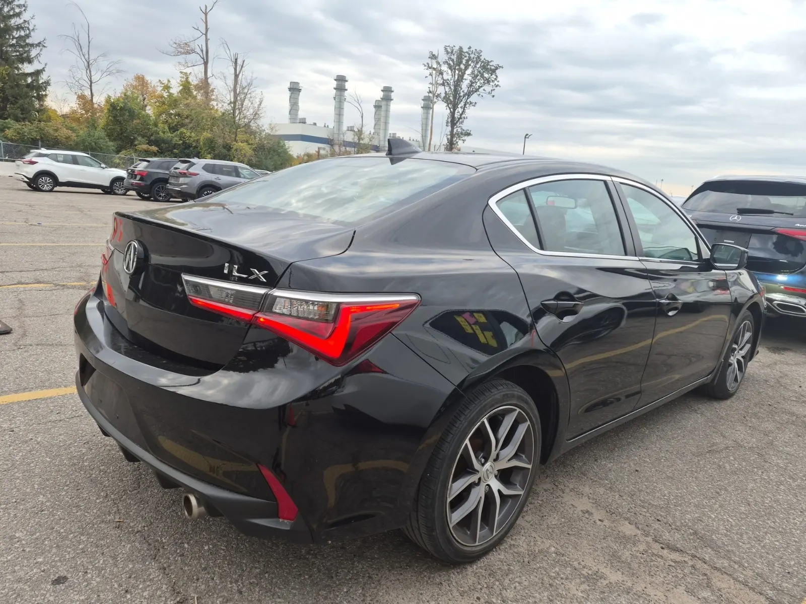Passenger Rear 3/4 Photo