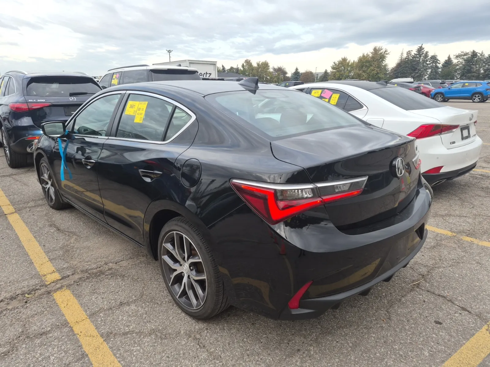 Driver Rear 3/4 Photo