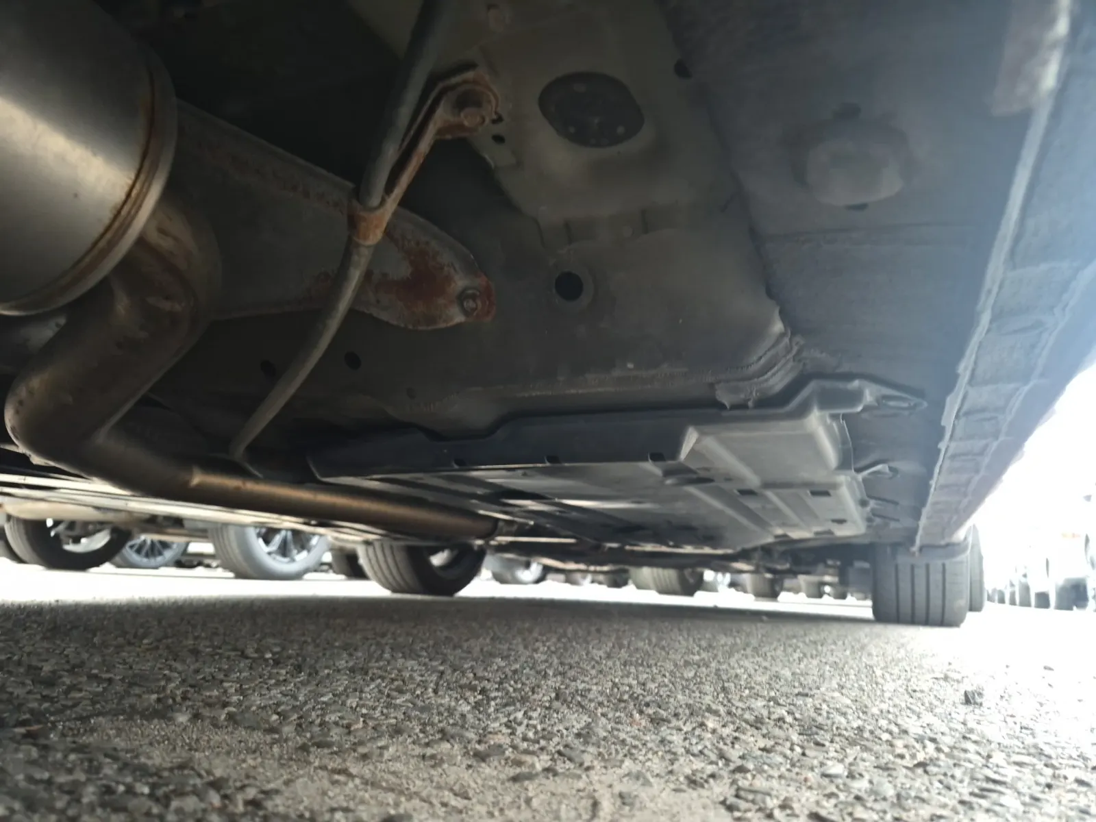 Undercarriage - Passenger Photo