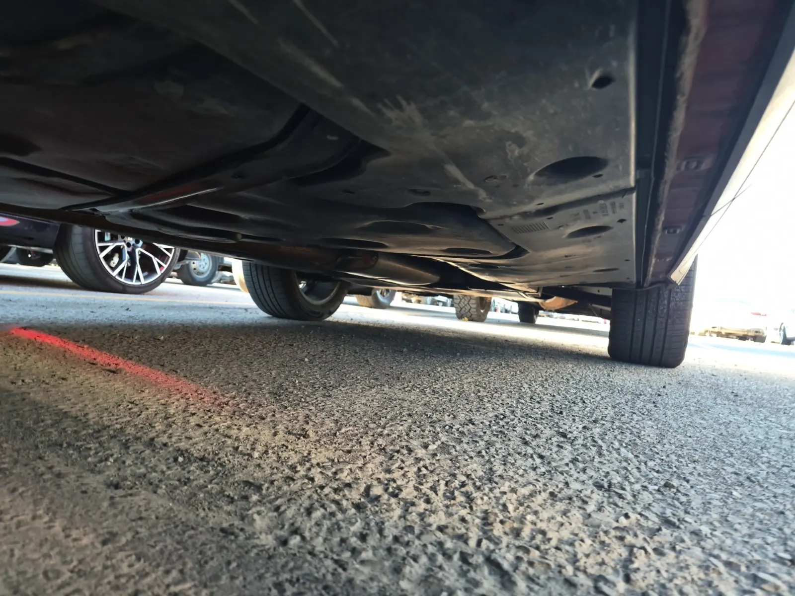Undercarriage - Passenger Photo