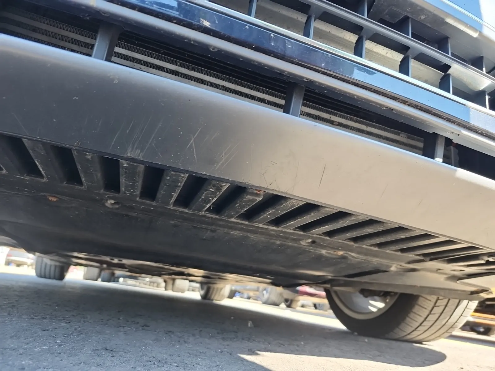 Undercarriage - Front Photo