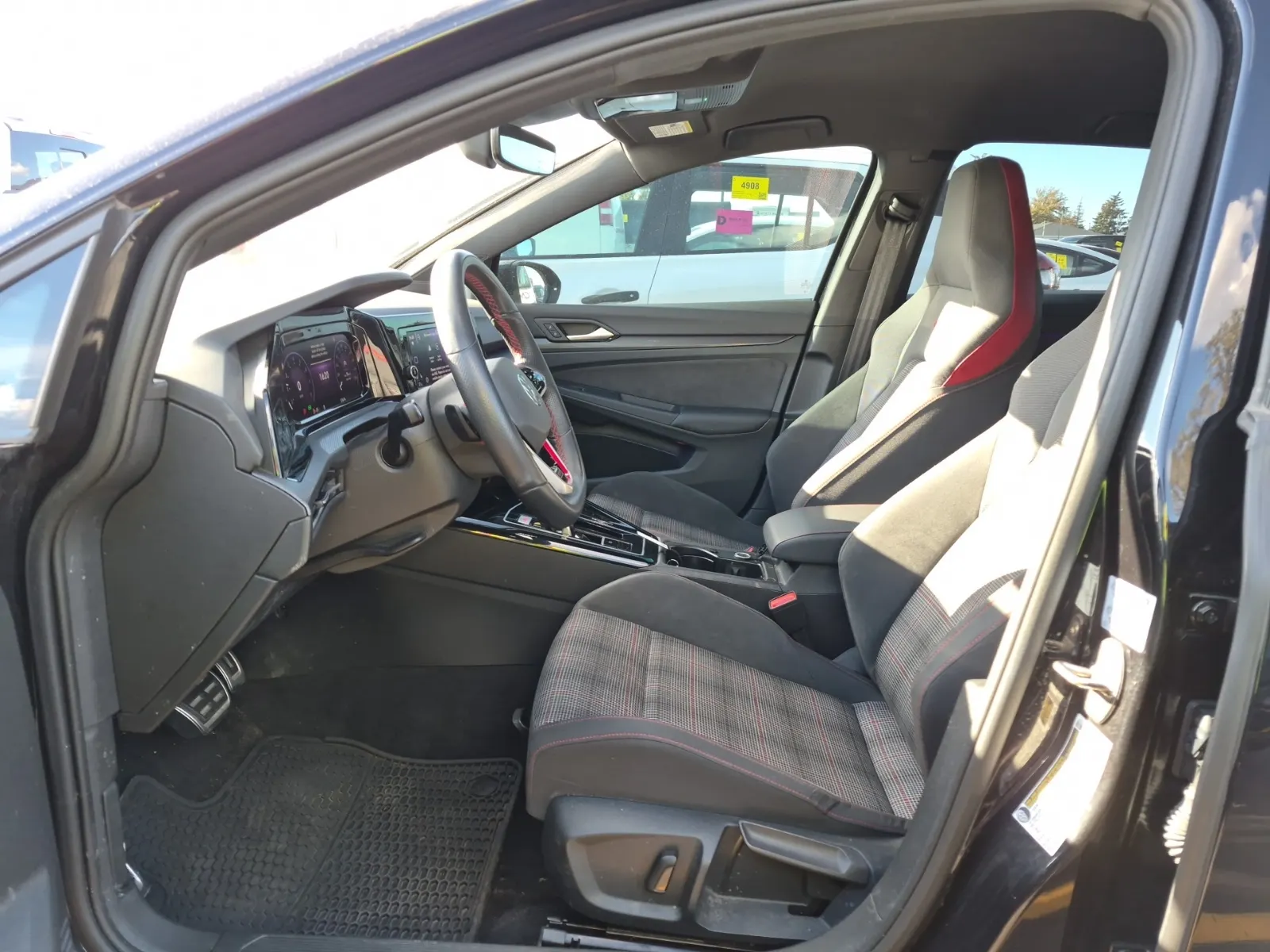 Front Interior Photo