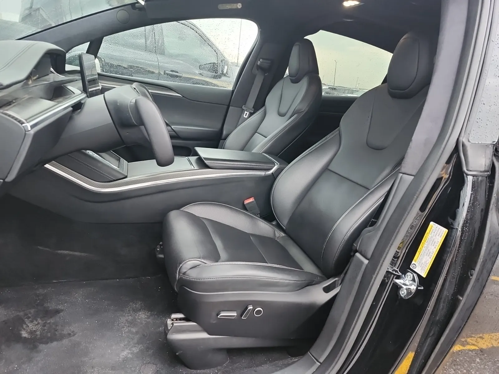 Front Interior Photo