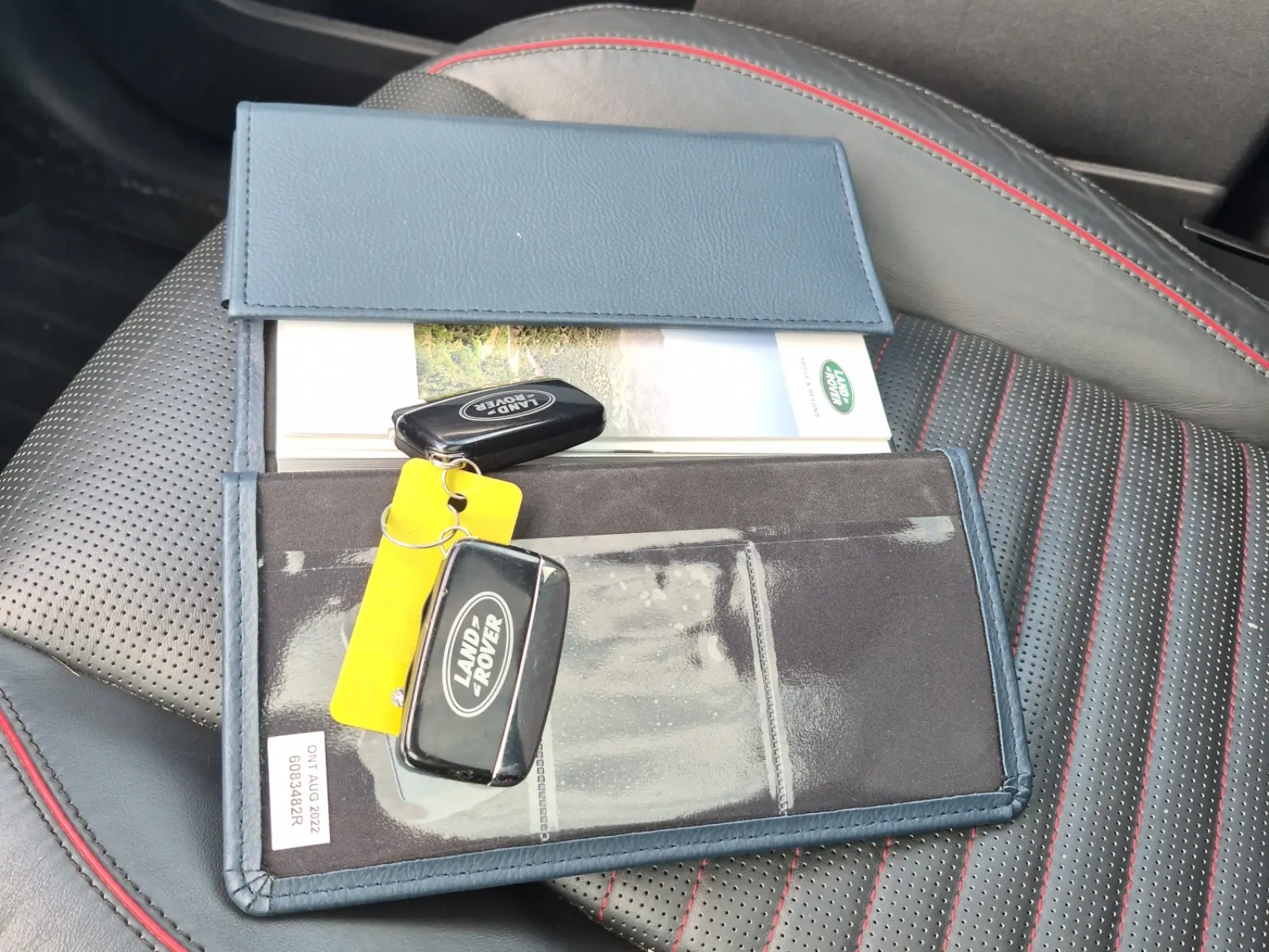 Keys/Fobs/Manual Photo