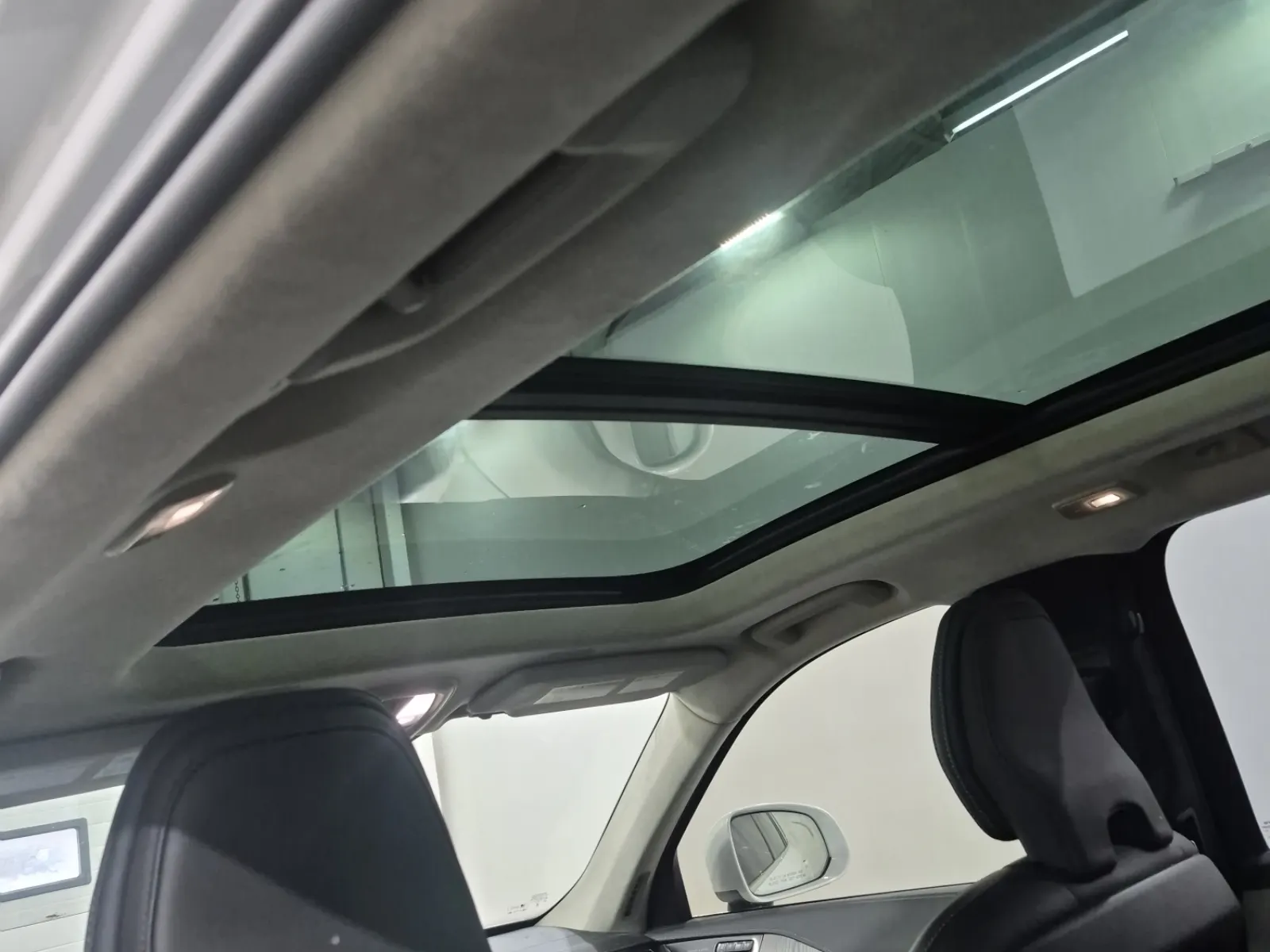 Interior Roof Photo