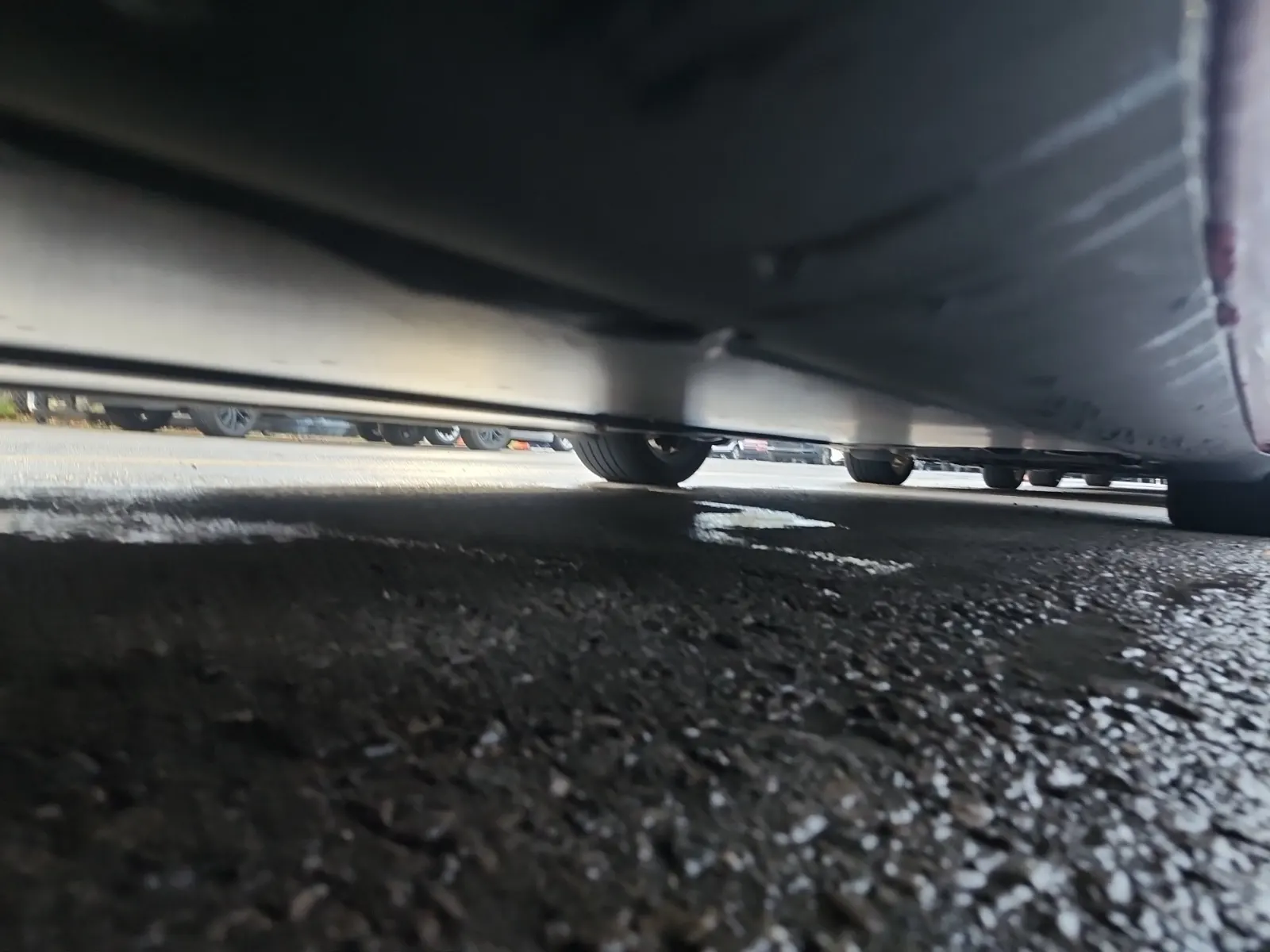 Undercarriage - Driver Photo