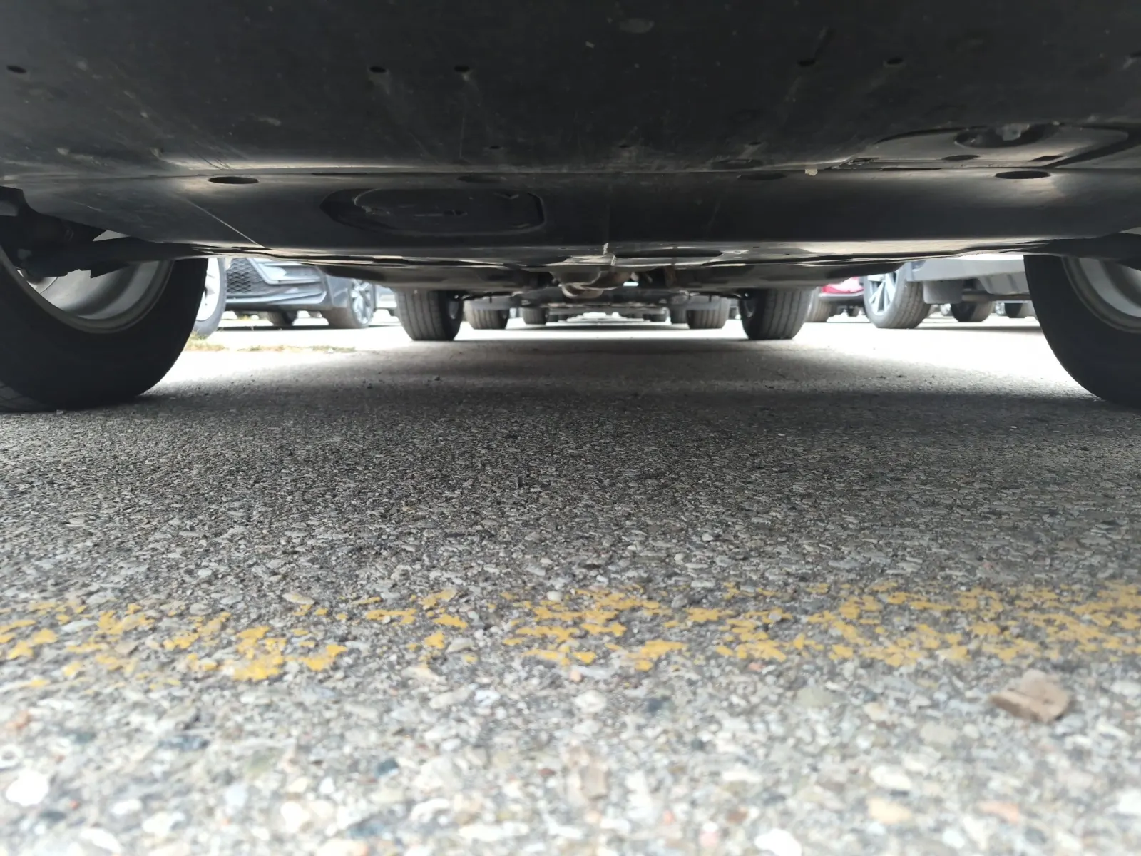 Undercarriage - Front Photo