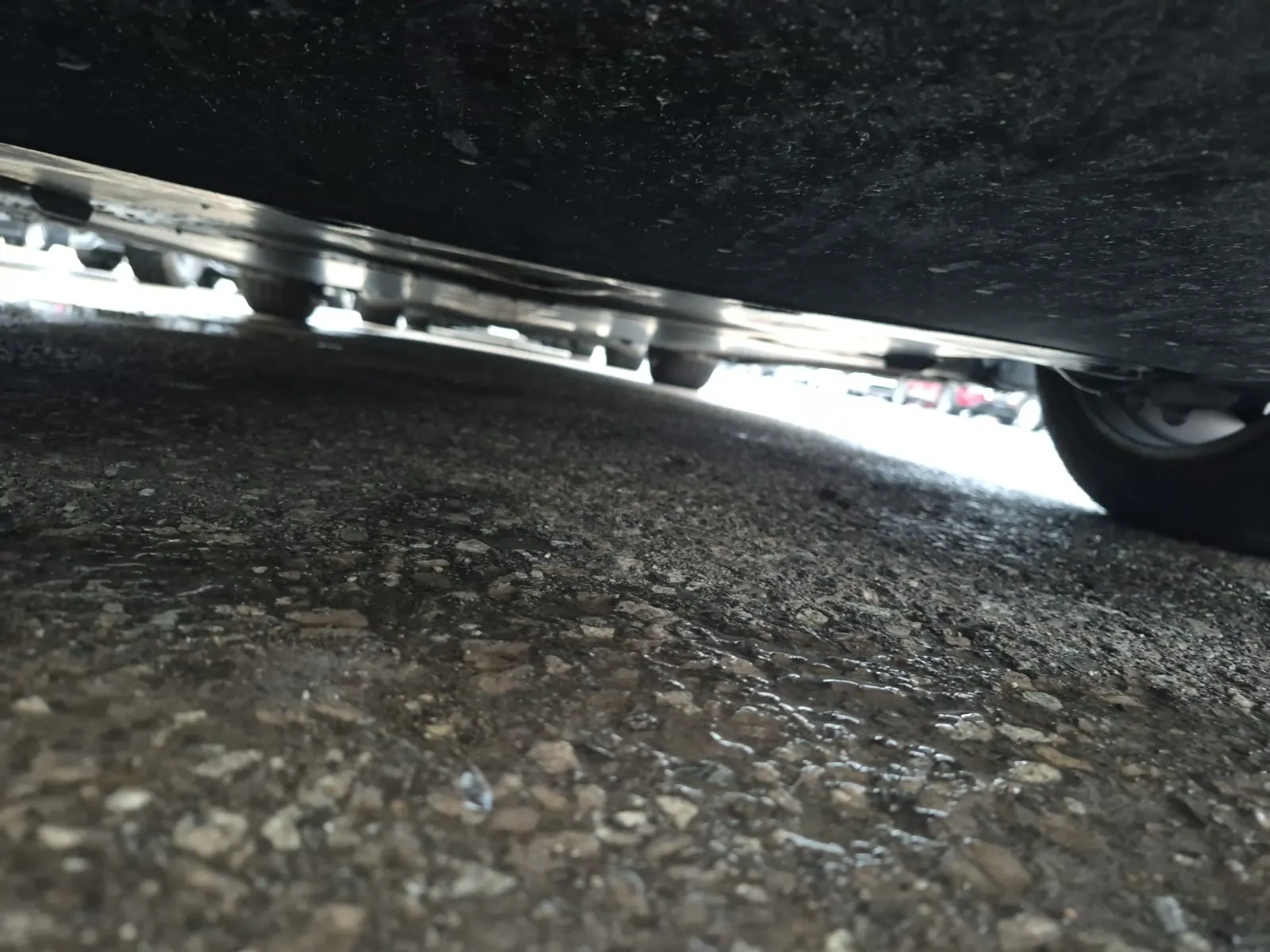 Undercarriage - Front Photo