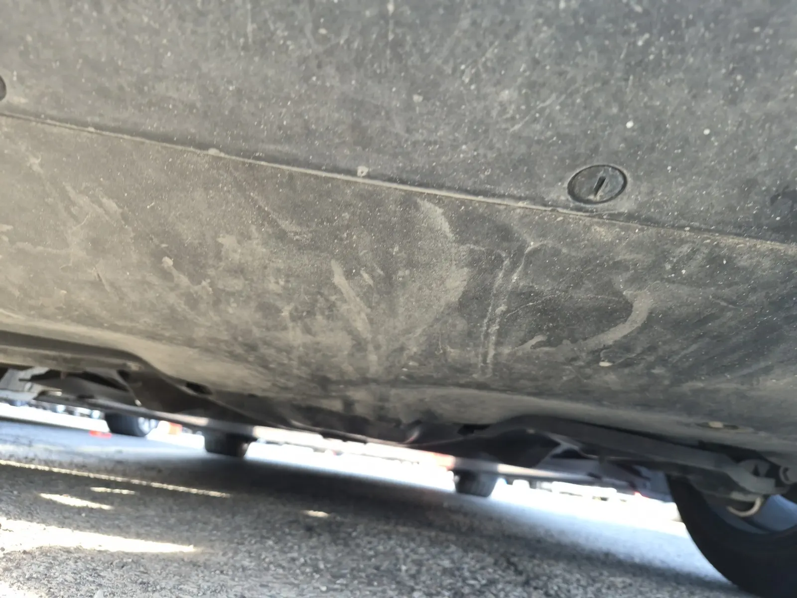 Undercarriage - Rear Photo
