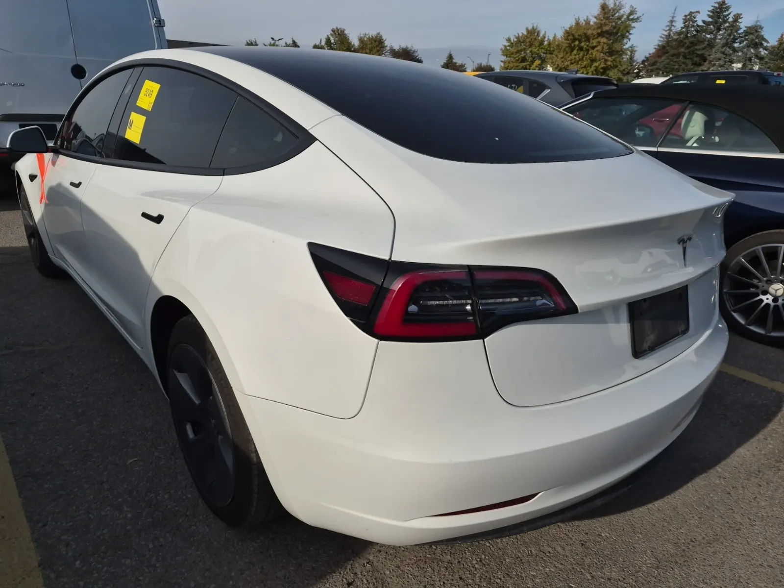 Driver Rear 3/4 Photo