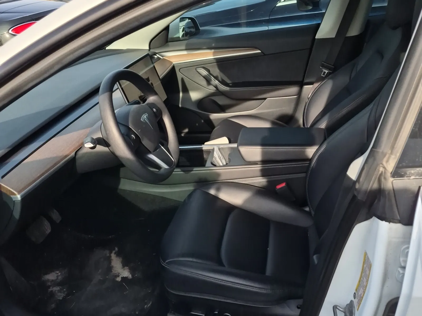 Front Interior Photo