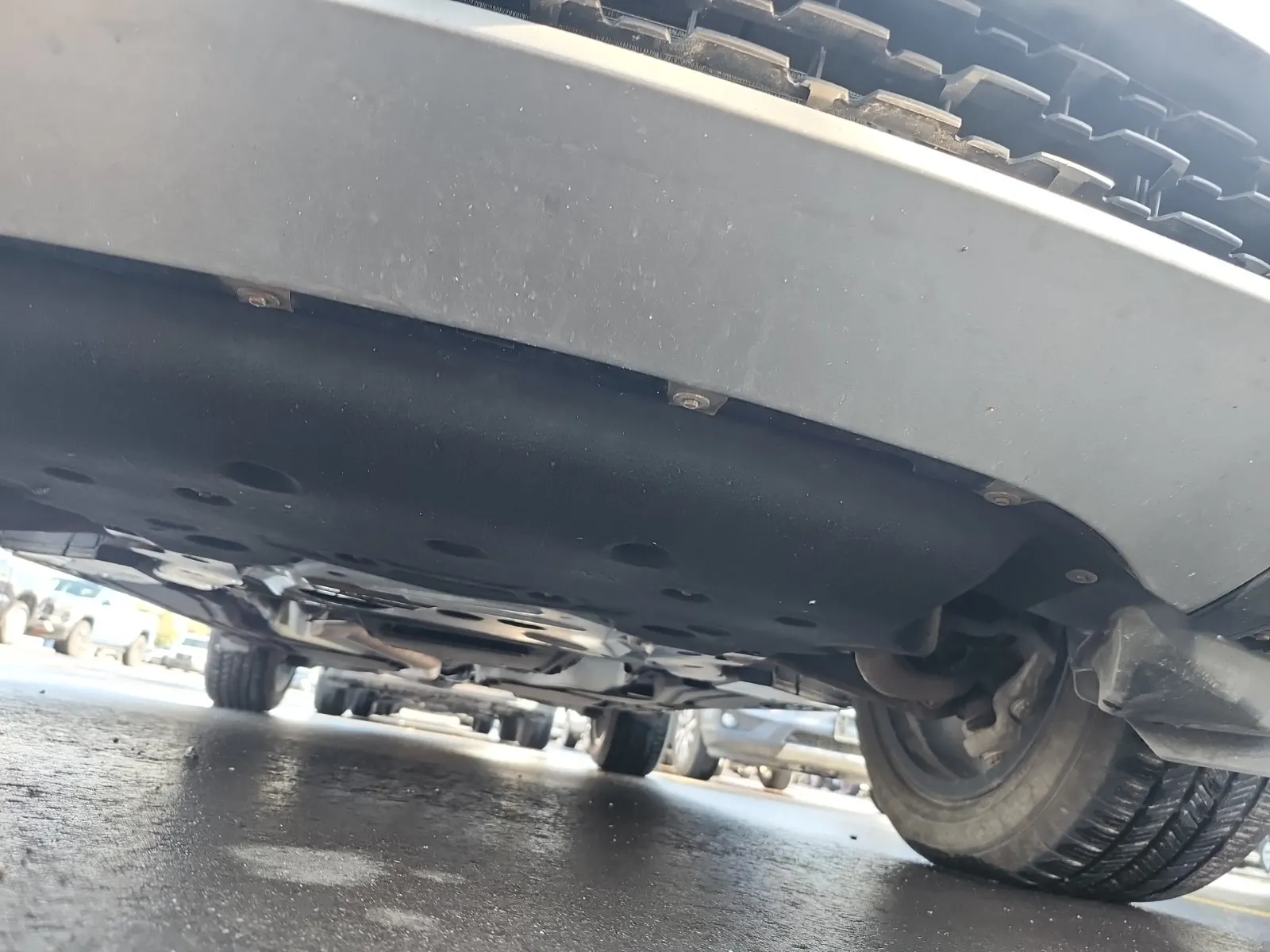 Undercarriage - Front Photo