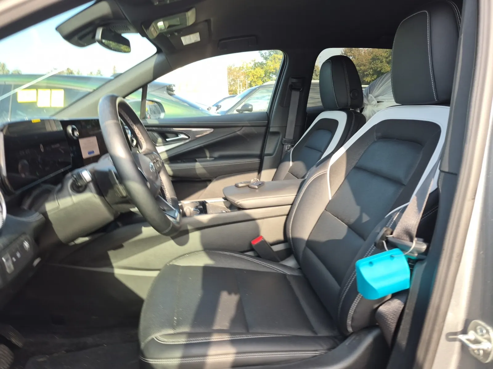 Front Interior Photo