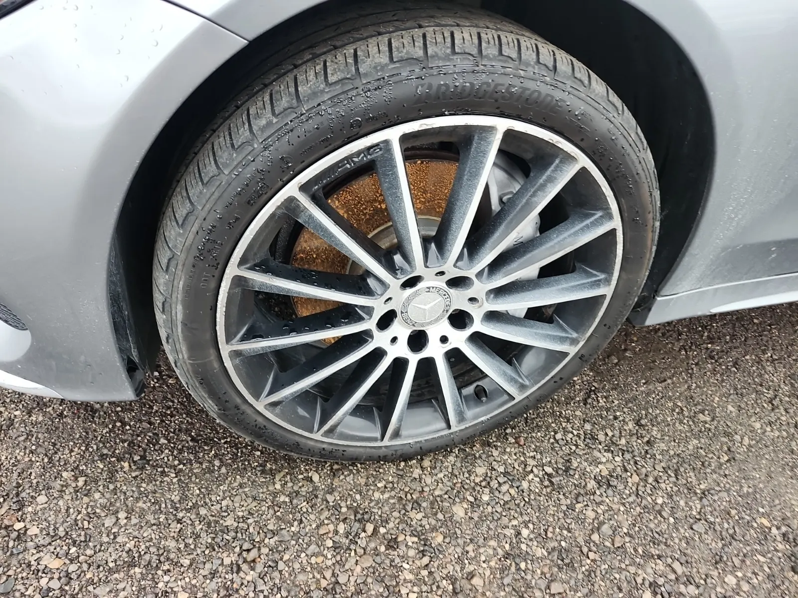 Front driver wheel/tire photo
