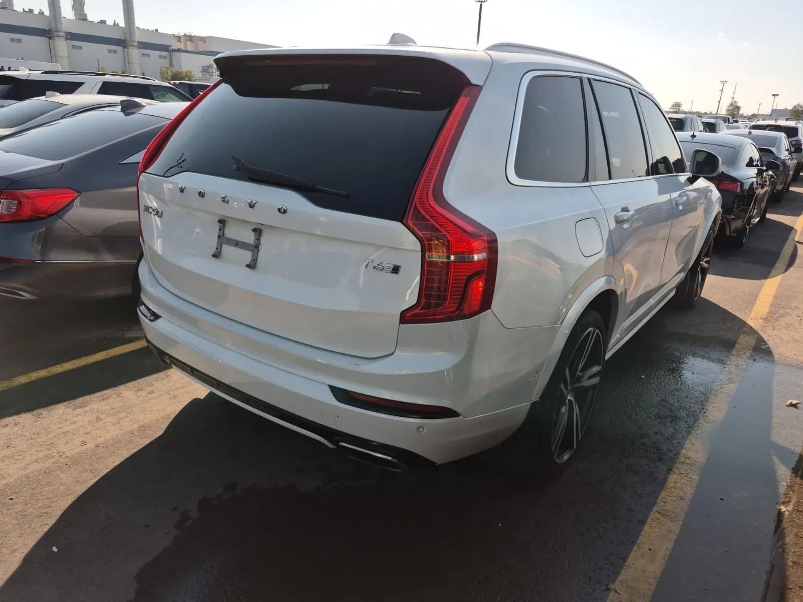 Passenger Rear 3/4 Photo