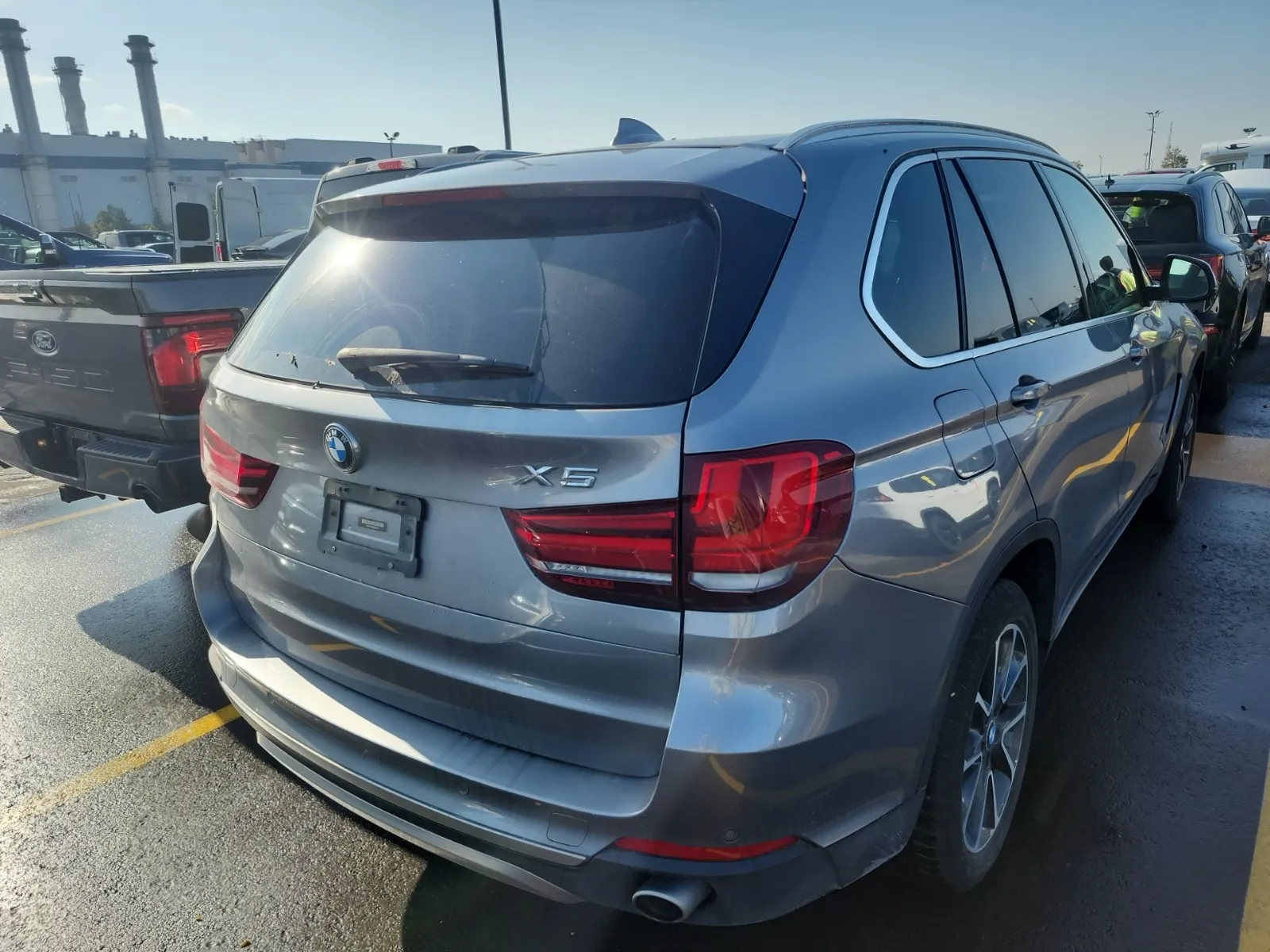 Passenger Rear 3/4 Photo