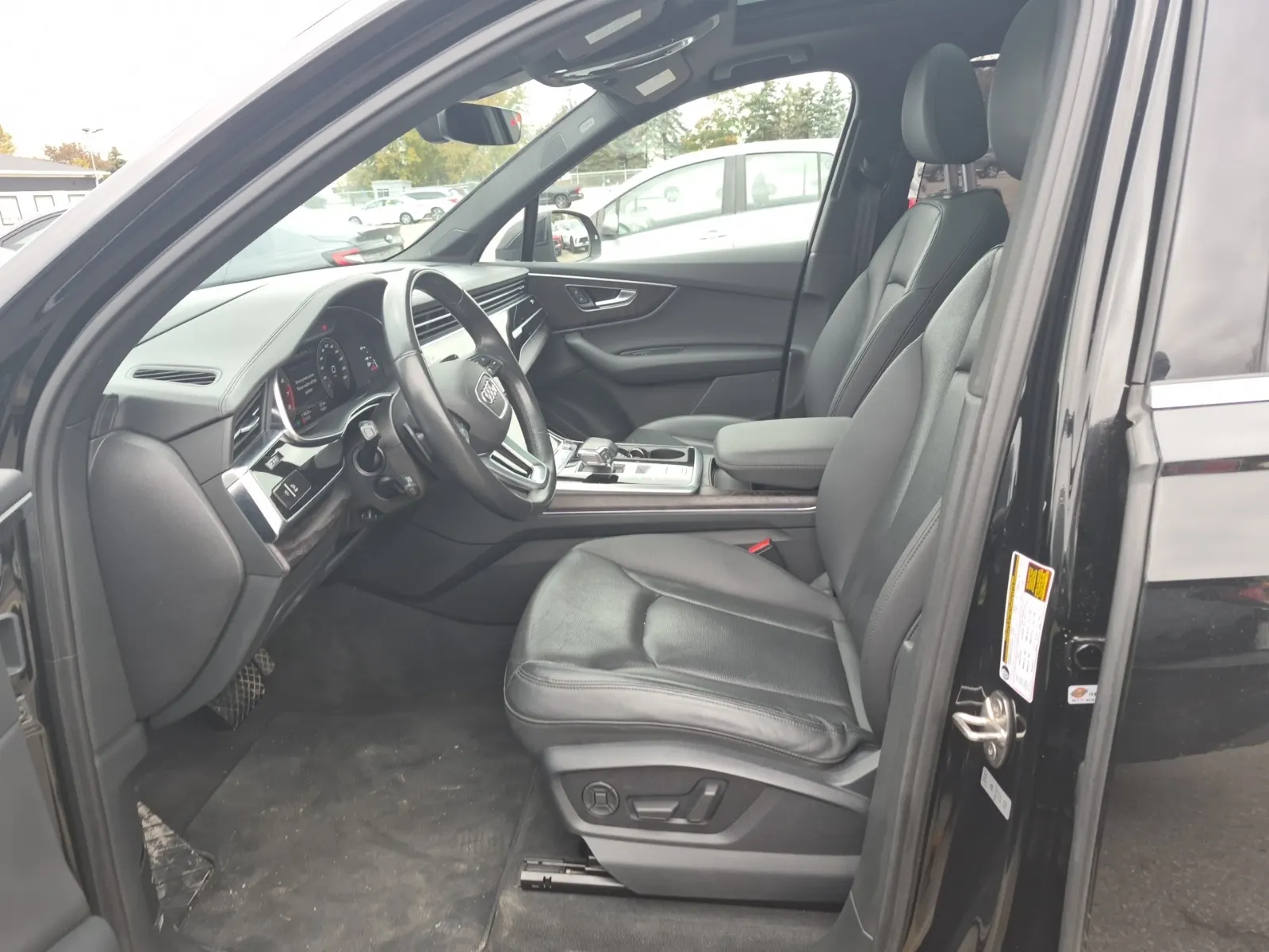 Front Interior Photo