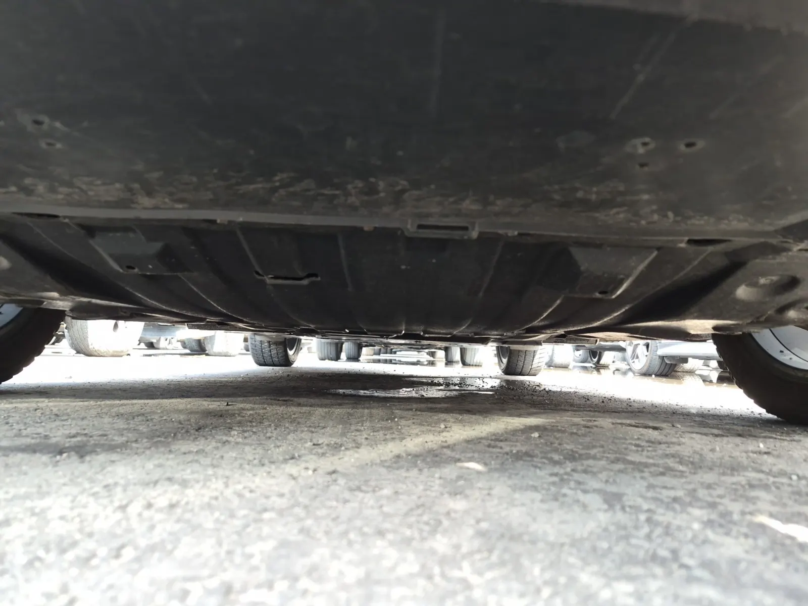 Undercarriage - Front Photo