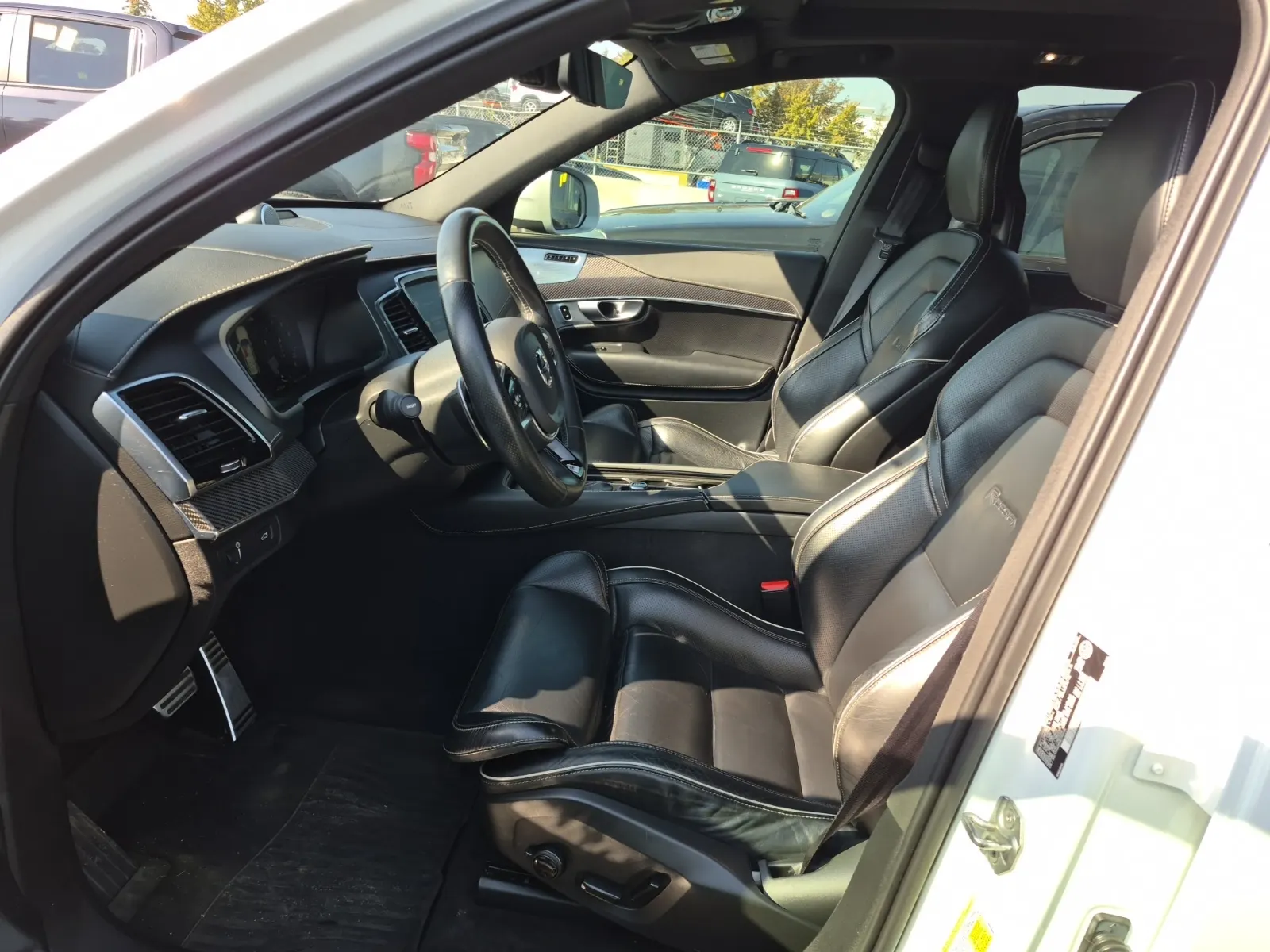 Front Interior Photo