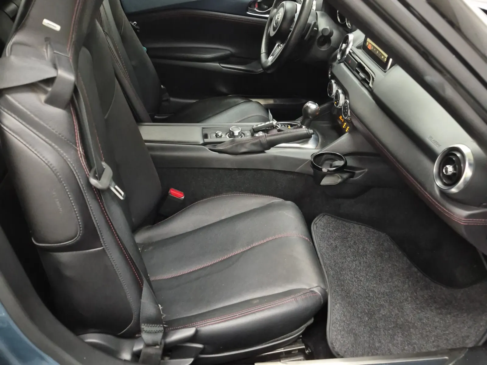 Right Side Interior Photo