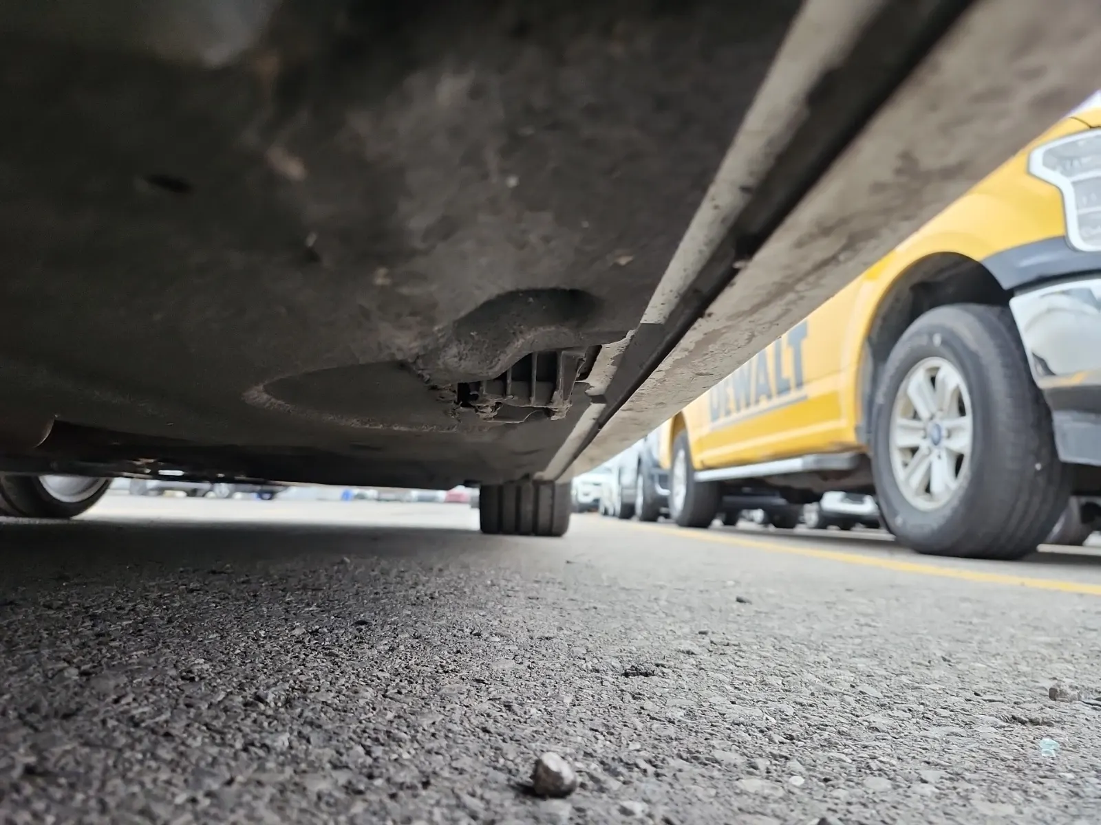 Undercarriage - Driver Photo