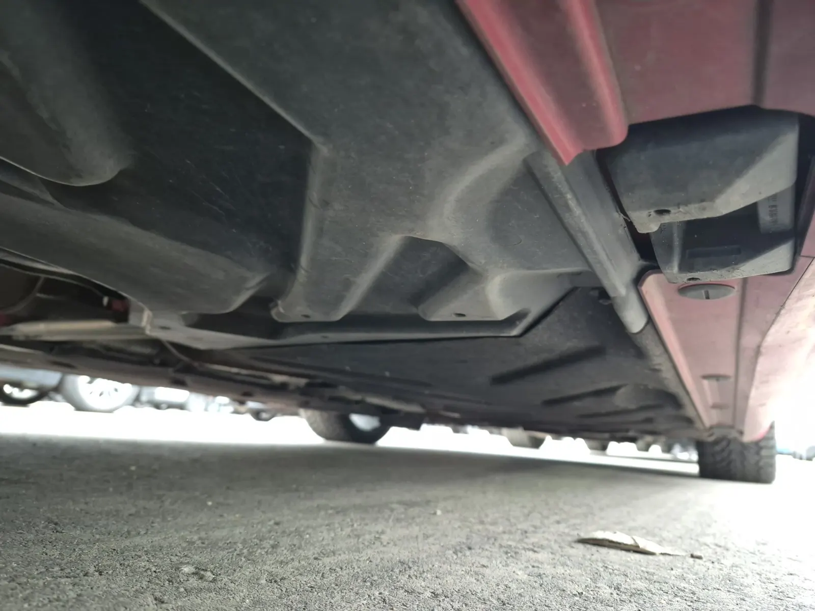 Undercarriage - Passenger Photo