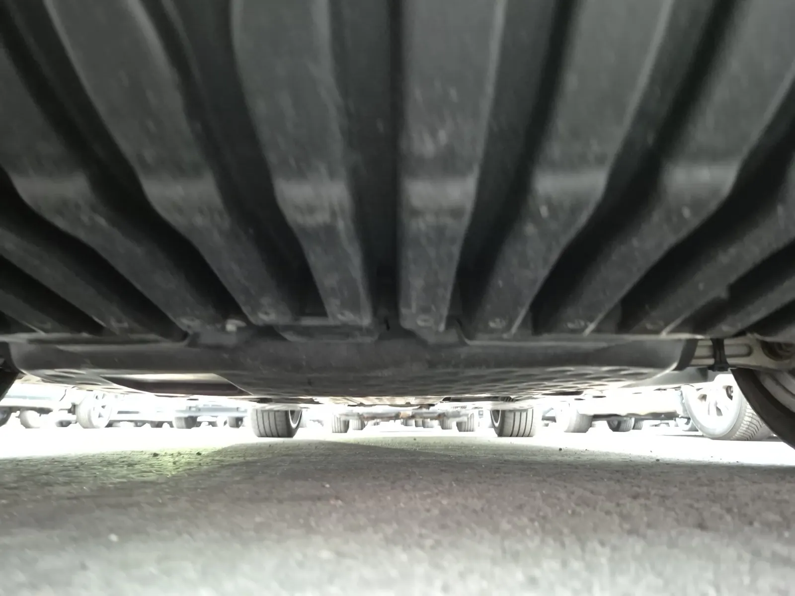 Undercarriage - Front Photo