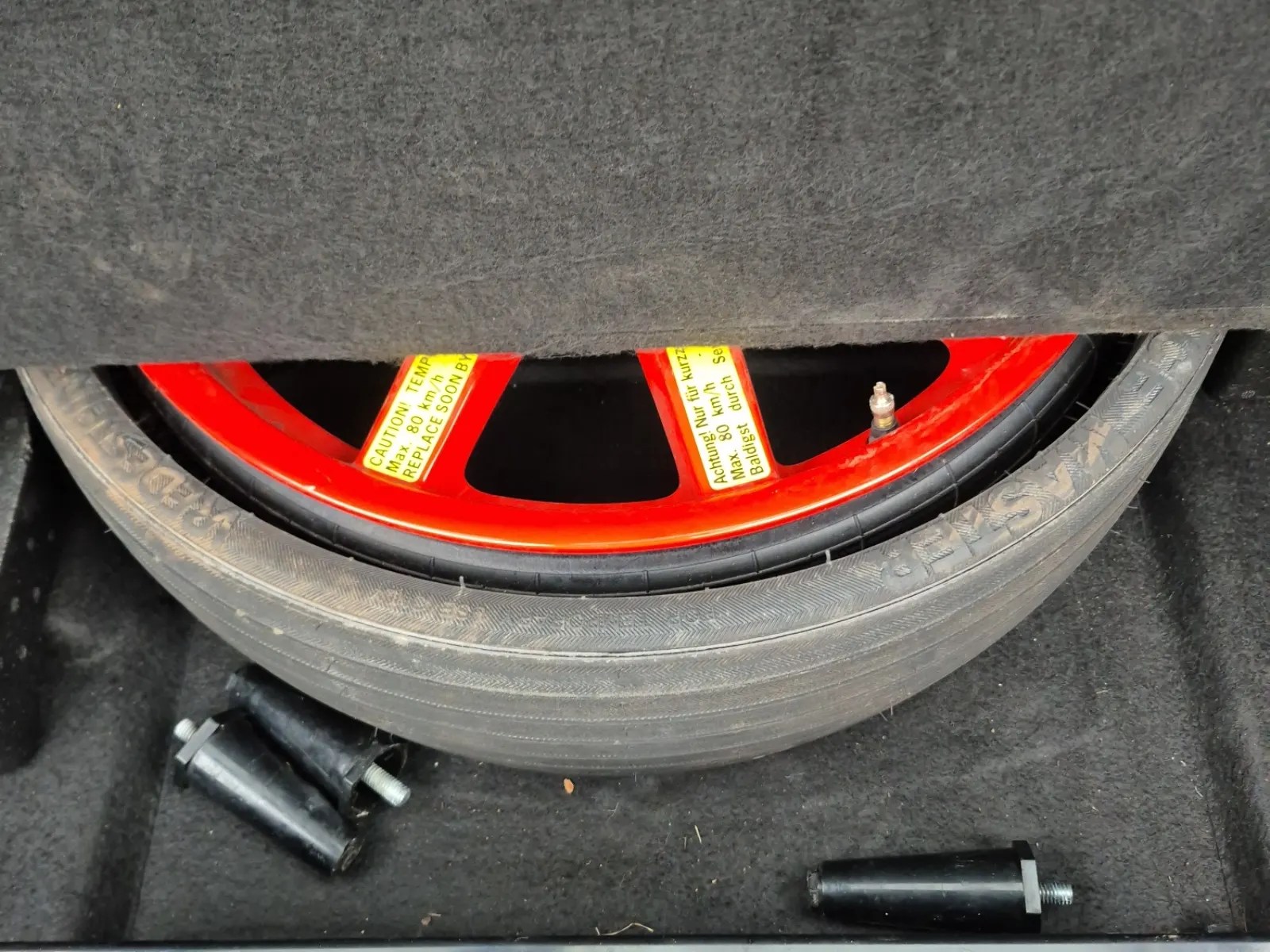 Spare Tire & Wheel Photo