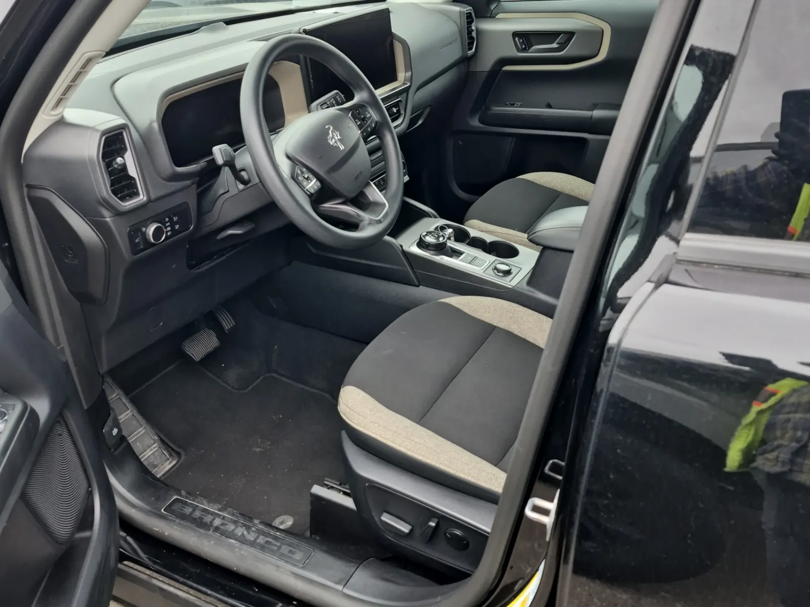 Front Interior Photo