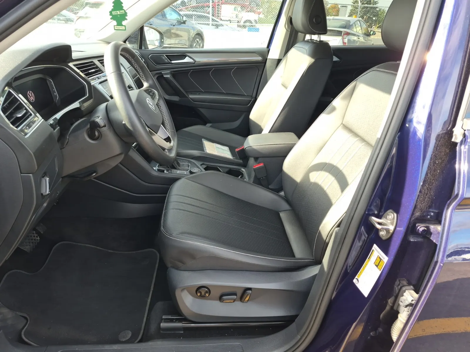 Front Interior Photo