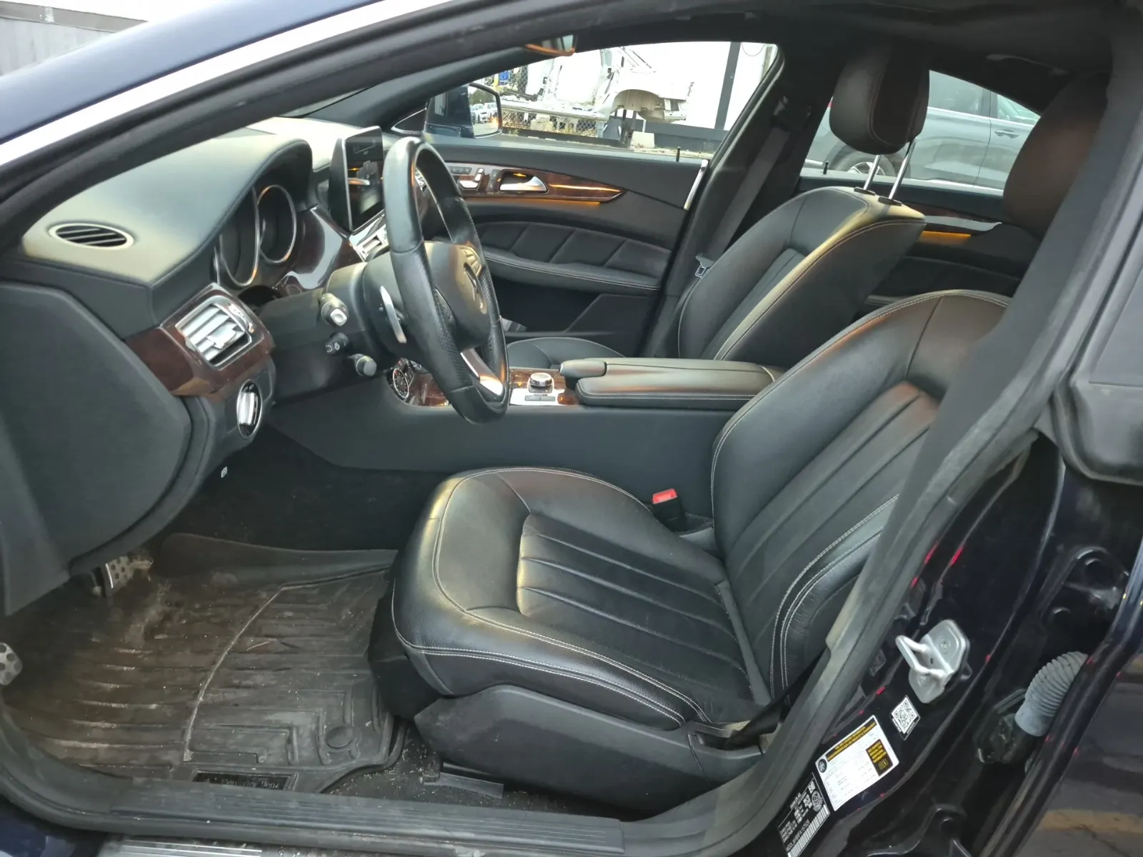 Front Interior Photo
