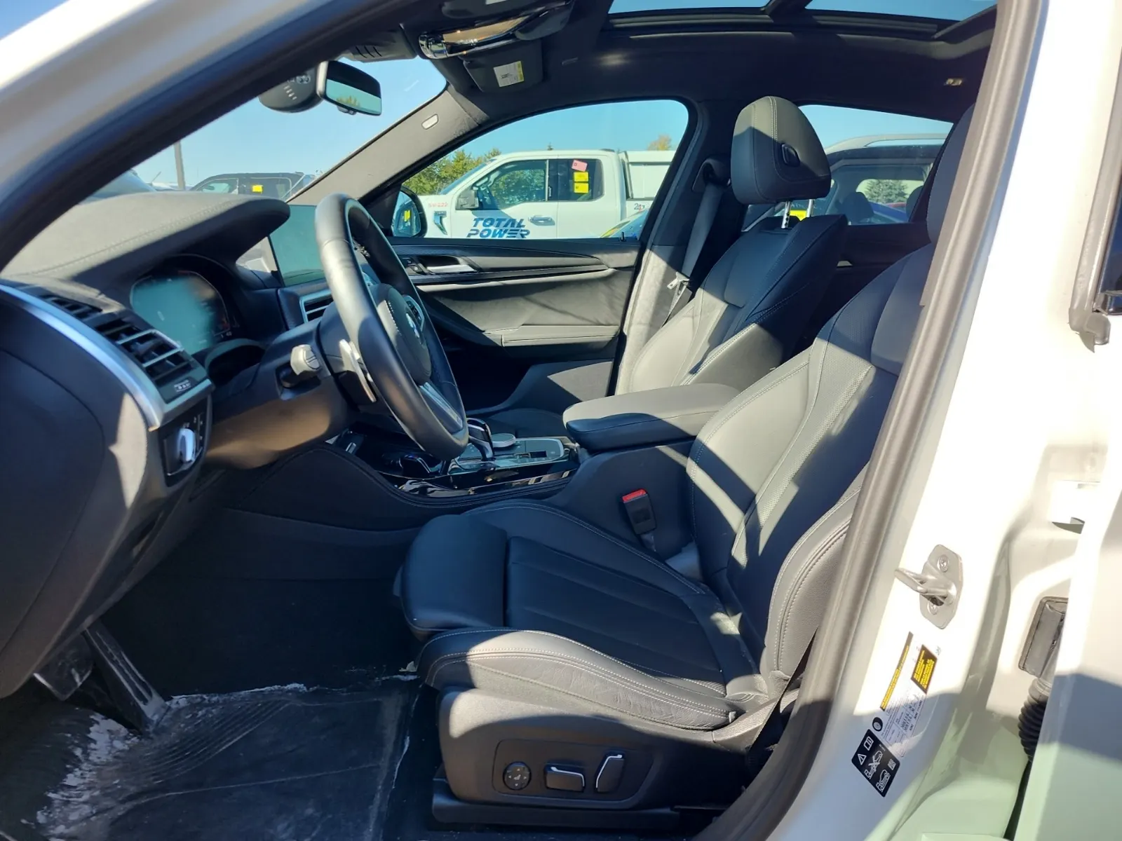 Front Interior Photo